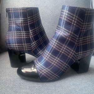 1901 plaid booties